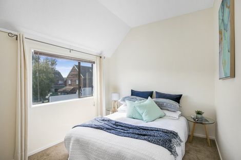 Photo of property in 9/17 Randwick Crescent, Moera, Lower Hutt, 5010