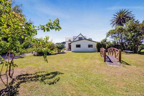 Photo of property in 38 Mcalpine Road, Hawera, 4672