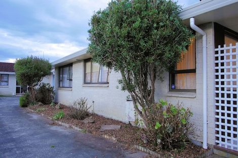 Photo of property in 32 Cecil Place, Cloverlea, Palmerston North, 4412