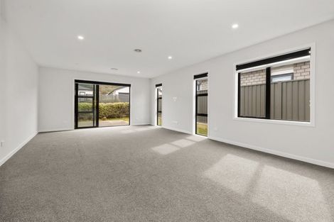 Photo of property in 10 Pihoihoi Place, Kenepuru, Porirua, 5022