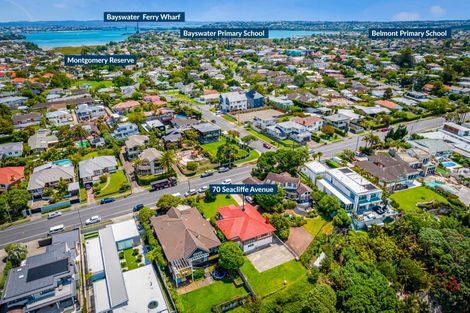 Photo of property in 70 Seacliffe Avenue, Narrow Neck, Auckland, 0622