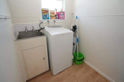 Photo of property in 19 Rhodes Drive, Kelvin Grove, Palmerston North, 4414