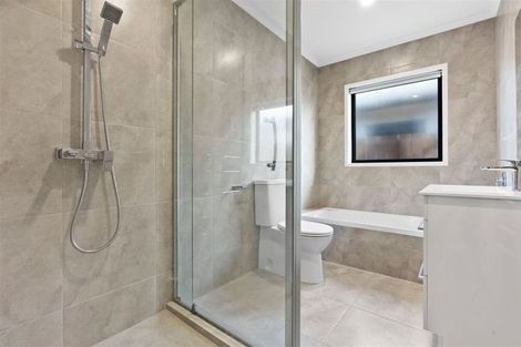 Photo of property in 11 Maioha Road, Pukekohe, 2120