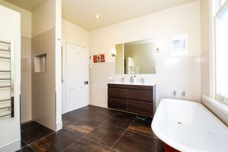 Photo of property in 11 Hukarere Road, Bluff Hill, Napier, 4110