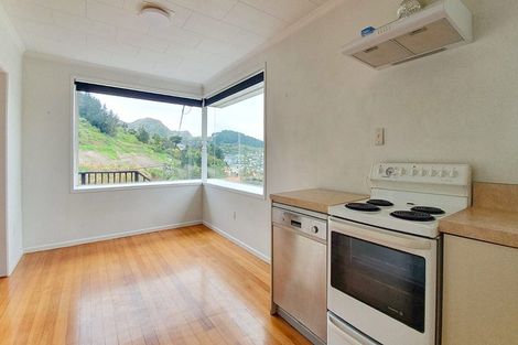 Photo of property in 19 Walkers Road, Lyttelton, 8082