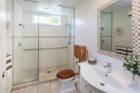 Photo of property in 48 Memorial Avenue, Ilam, Christchurch, 8053