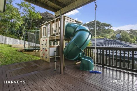 Photo of property in 13a West Lynn Road, Titirangi, Auckland, 0604
