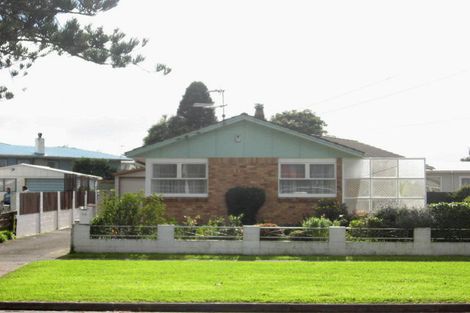 Photo of property in 135 Weymouth Road, Manurewa, Auckland, 2102