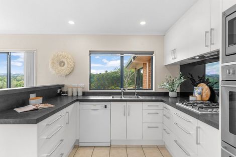 Photo of property in 4 Sunset Parade, Parua Bay, Whangarei, 0174