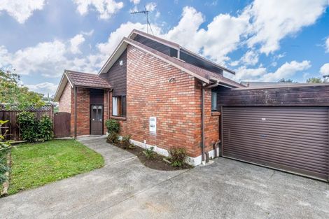 Photo of property in 2/10 Dayspring Way, Pakuranga, Auckland, 2010