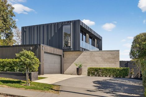 Photo of property in 98 Major Hornbrook Road, Mount Pleasant, Christchurch, 8081