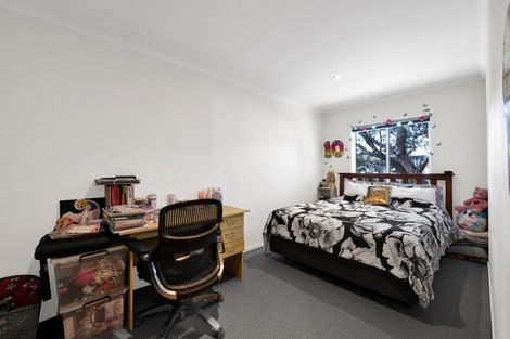 Photo of property in The Strand, 7/16 Ronald Street, Strandon, New Plymouth, 4312