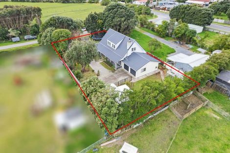 Photo of property in 53 Atkinson Avenue, Otaki Beach, Otaki, 5512