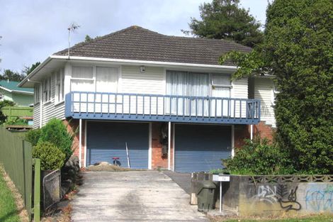 Photo of property in 72 Barrys Road, Glendene, Auckland, 0602