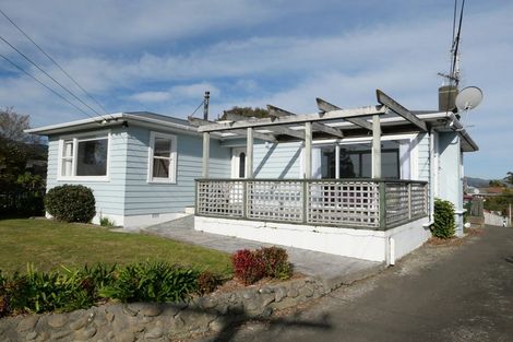 Photo of property in 50 Raumati Road, Raumati Beach, Paraparaumu, 5032