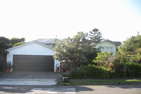 Photo of property in 5a John Street, Titahi Bay, Porirua, 5022