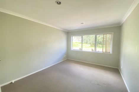 Photo of property in 29 Toledo Avenue, Henderson, Auckland, 0612