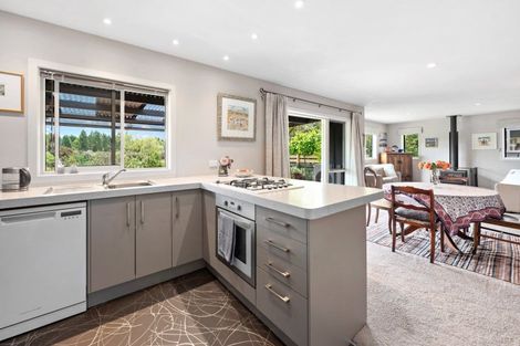 Photo of property in 98 Kinloch Road, Kinloch, Taupo, 3377