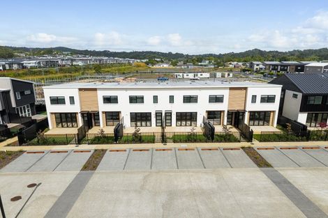 Photo of property in 680 Swanson Road, Swanson, Auckland, 0612