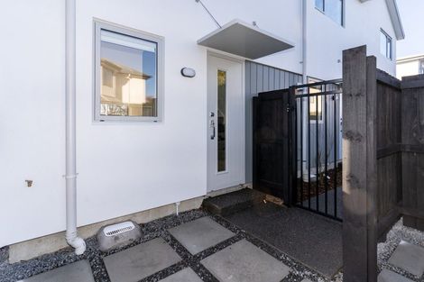 Photo of property in 9/51 Hills Road, Edgeware, Christchurch, 8013