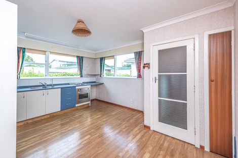 Photo of property in 3/5 Saint Leonard Street, Saint Johns Hill, Whanganui, 4501