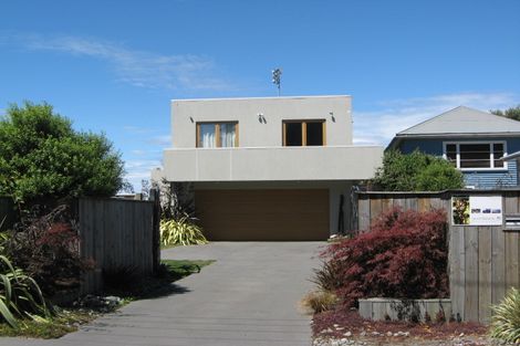 Photo of property in 16 Sheppard Place, St Albans, Christchurch, 8014
