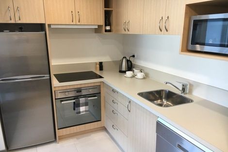 Photo of property in La Residence Du Lac, 11/527 Frankton Road, Queenstown, 9300