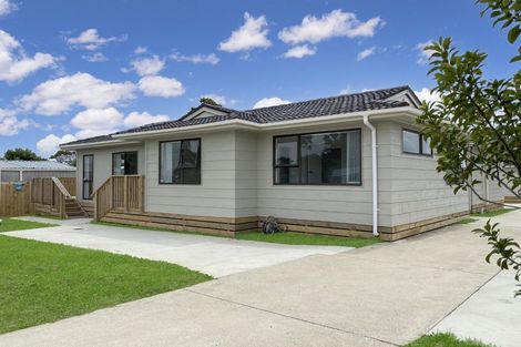 Photo of property in 12 Fourth View Avenue, Beachlands, Auckland, 2018