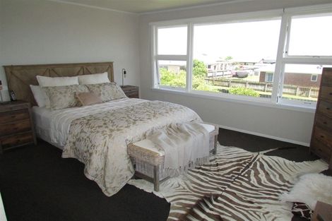 Photo of property in 100 Main South Road, Karoro, Greymouth, 7805