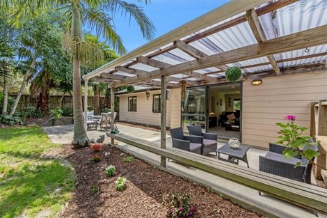 Photo of property in 157 Brian Crescent, Stanmore Bay, Whangaparaoa, 0932