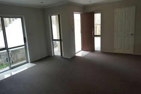 Photo of property in 13 Thomas Rea Place, Te Atatu South, Auckland, 0610