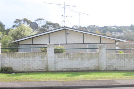 Photo of property in 34 Arlette Place, Massey, Auckland, 0614