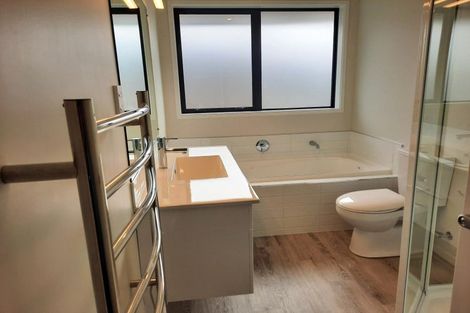 Photo of property in 5 Selfe Crescent, Burwood, Christchurch, 8083