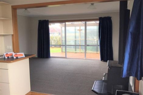 Photo of property in 406 Carrington Street, Upper Vogeltown, New Plymouth, 4310