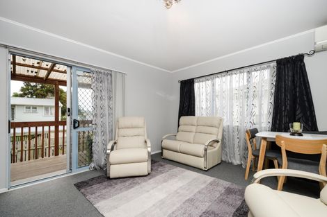 Photo of property in 6a Powell Place, Henderson, Auckland, 0610