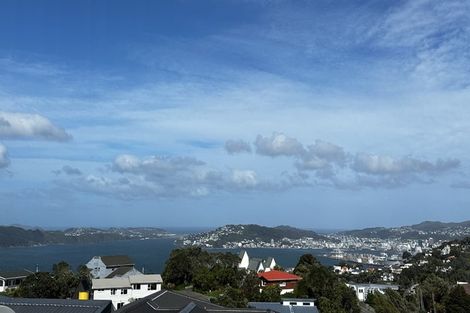 Photo of property in 5 Imran Terrace, Khandallah, Wellington, 6035