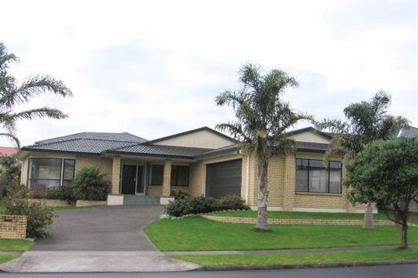 Photo of property in 32b Westerham Drive, Dannemora, Auckland, 2016