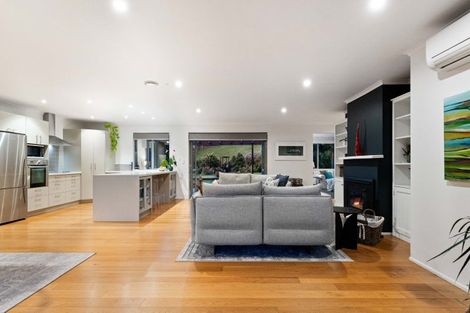 Photo of property in 101 Logan Road, Pukekawa, Tuakau, 2696