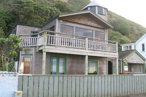 Photo of property in 158 Owhiro Bay Parade, Owhiro Bay, Wellington, 6023