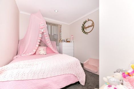 Photo of property in 11 Chayward Place, Mangere, Auckland, 2022