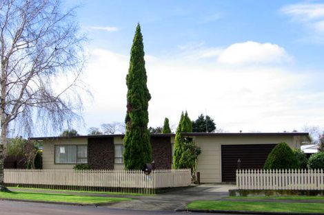 Photo of property in 26 Humphries Place, Awapuni, Palmerston North, 4412