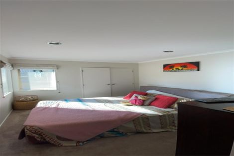 Photo of property in 22 Rathmar Drive, Manurewa, Auckland, 2105