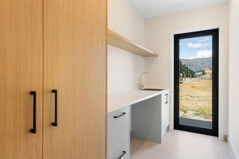 Photo of property in 4 Pipson Way, Lake Hawea, 9382