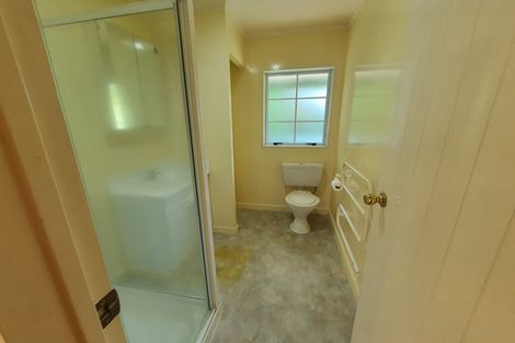 Photo of property in 25 Glenfern Road, Mellons Bay, Auckland, 2014