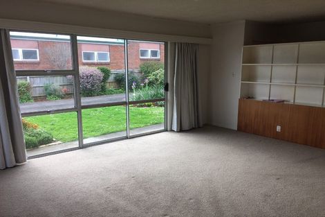 Photo of property in 2/66 Great South Road, Papakura, 2110