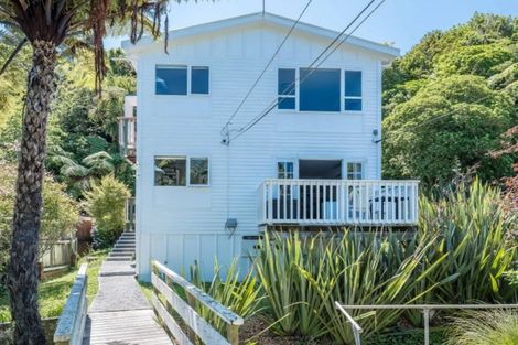 Photo of property in 30a Friend Street, Karori, Wellington, 6012