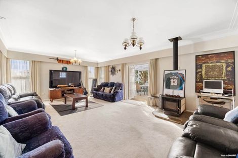 Photo of property in 32 Oakland Avenue, Papatoetoe, Auckland, 2025