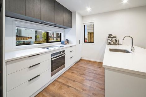 Photo of property in 76 Jacks Landing Drive, Hamilton Lake, Hamilton, 3204