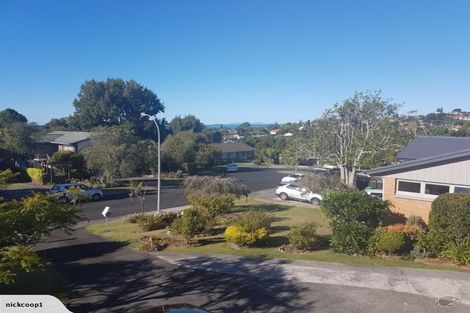 Photo of property in 1/15 Kayeleen Place, Cockle Bay, Auckland, 2014