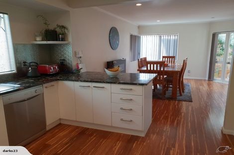 Photo of property in 1/61 Glenmore Road, Sunnyhills, Auckland, 2010